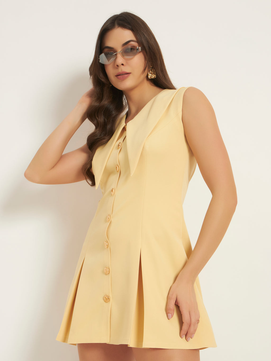 Detail Darling Dress
