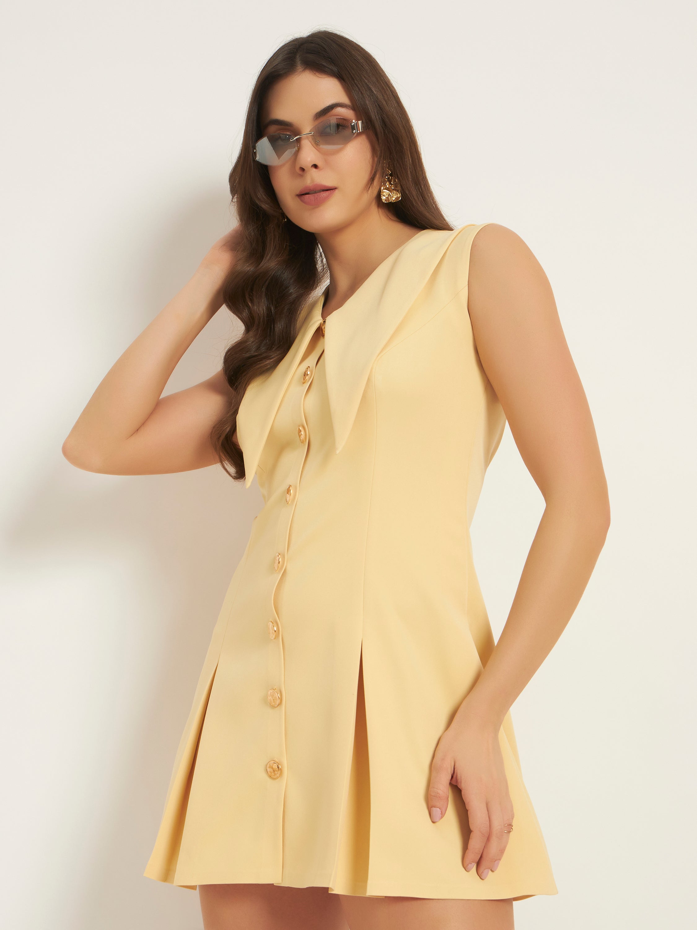 Detail Darling Dress