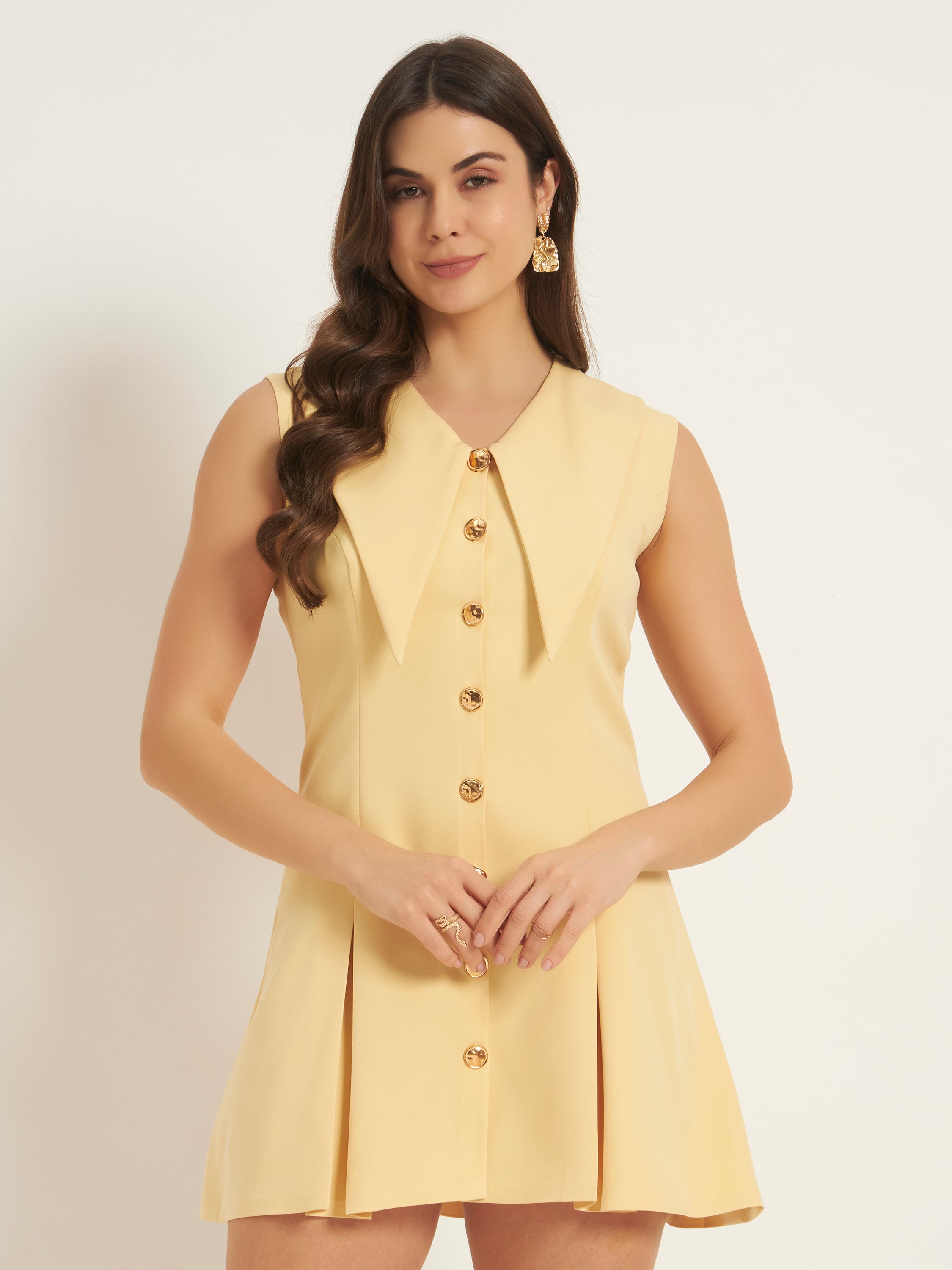 Detail Darling Dress